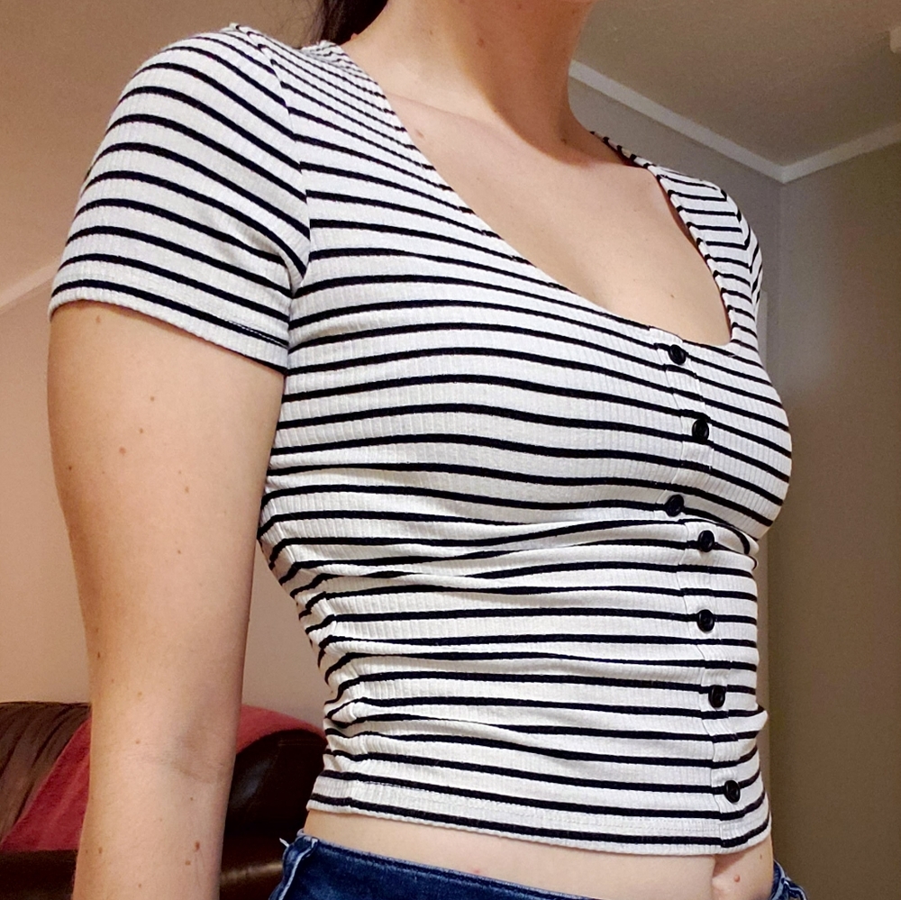 Empyre Striped Top Size Small